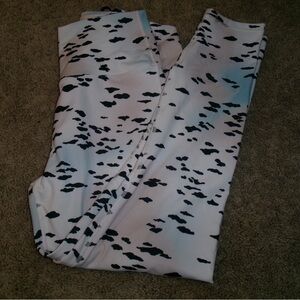 Fabletics Black and White Leggings Dynamic Design